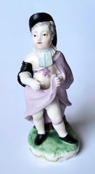 Wiedeń, Cesarska Manufaktura Porcelany. Figurka porcelanowa chłopca.
